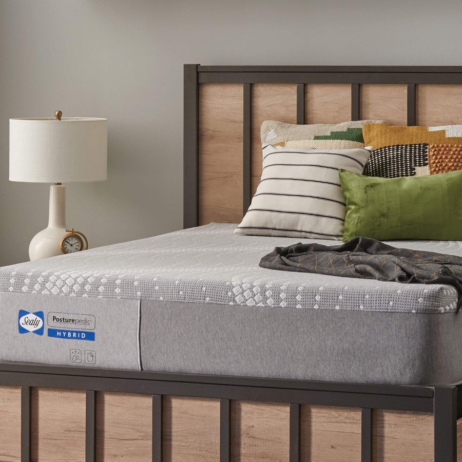Sealy Posturepedic Hybrid mattress